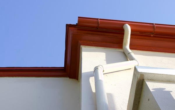 A Guide to Choosing the Right Seamless Gutter for Your Home